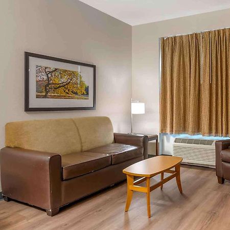 Extended Stay America Suites - Indianapolis - Airport - W Southern Ave Buitenkant foto