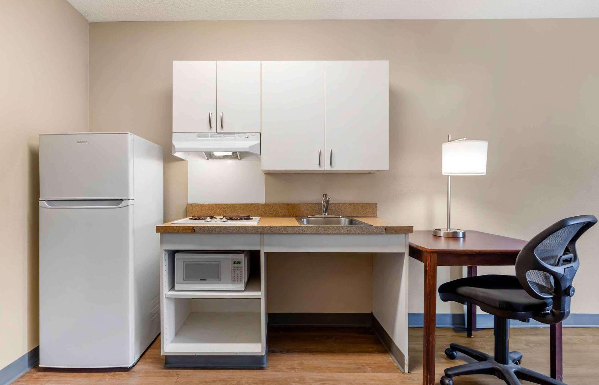 Extended Stay America Suites - Indianapolis - Airport - W Southern Ave Buitenkant foto