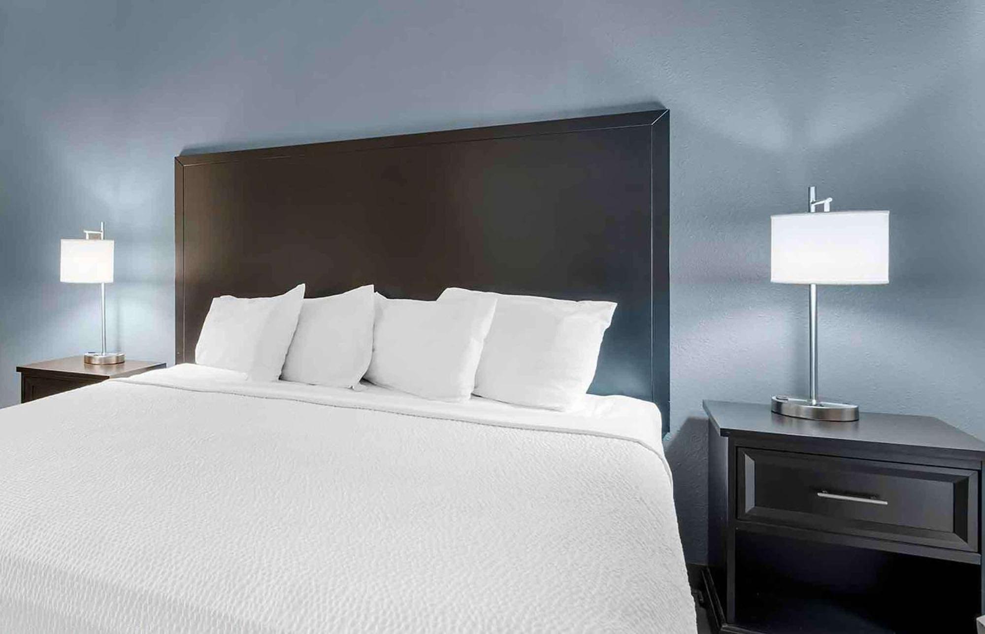 Extended Stay America Suites - Indianapolis - Airport - W Southern Ave Buitenkant foto